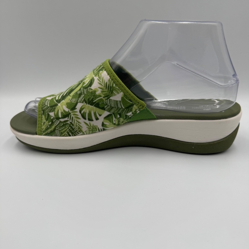 Clarks Cloudsteppers Sandals Womens‎ 7.5 Green Palm Print Arla Glade Slide Shoes - Picture 5 of 9